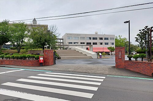 【定員62.9%割れ】松山東雲女子大学はやばい？偏差値と就職の真実