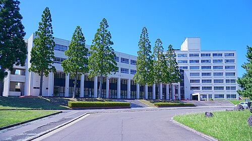 ノースアジア大学は消える？定員56.2%割れの倒産リスクを河合塾データで判定
